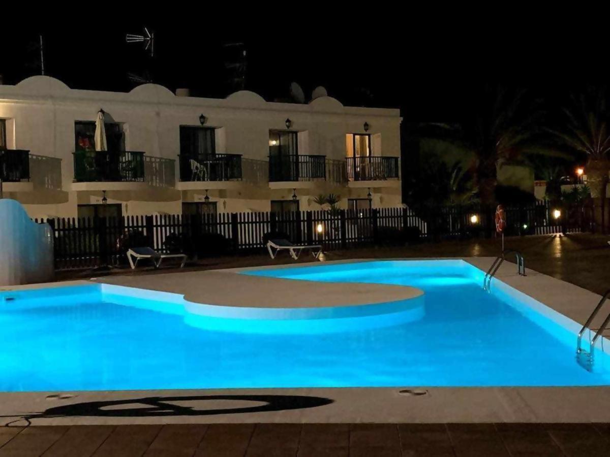 Sol Y Sal Con Vista A La Piscina (Adults Only) Corralejo Exterior photo