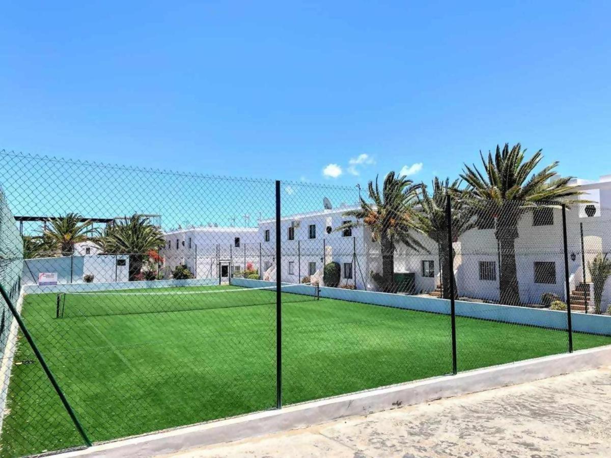 Sol Y Sal Con Vista A La Piscina (Adults Only) Corralejo Exterior photo