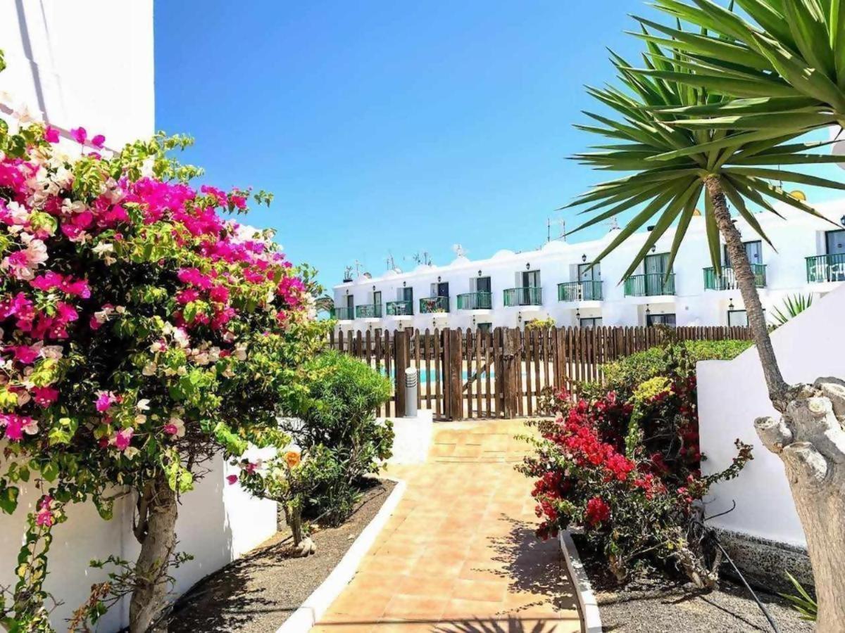 Sol Y Sal Con Vista A La Piscina (Adults Only) Corralejo Exterior photo